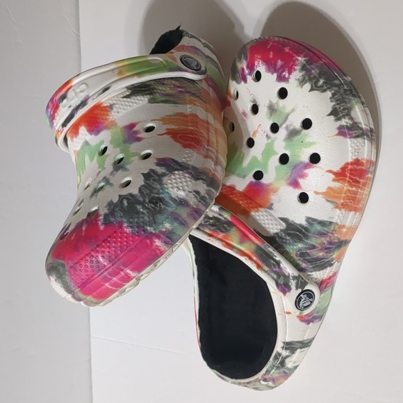 Tie Dye Fuzzy Lined Crocs unisex women 6 Men 4 - Picture 4 of 8